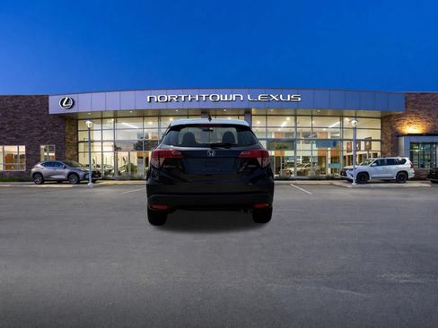 Used 2016 Honda HR-V LX image 19