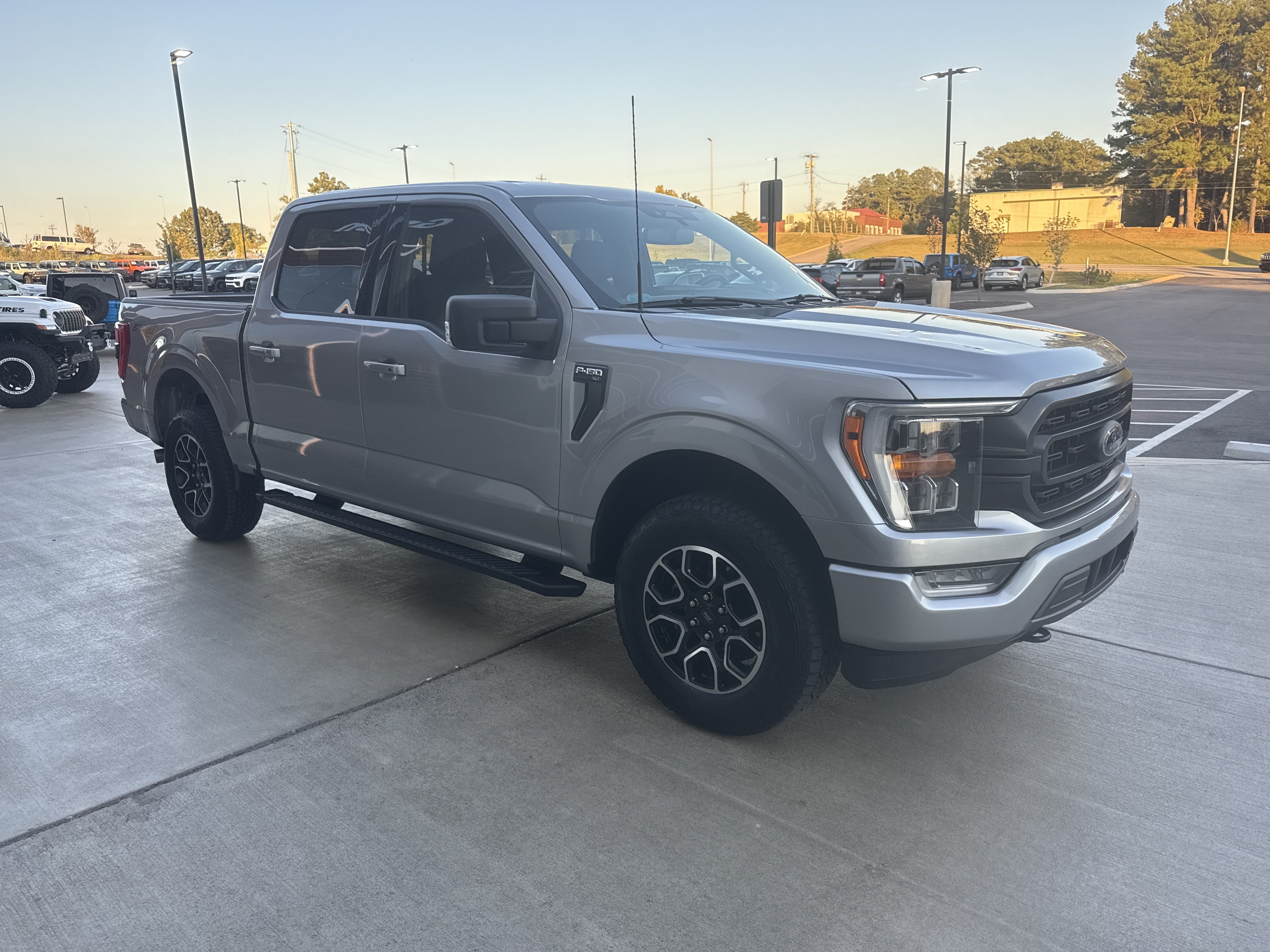 Used 2022 Ford F150 XLT w/ Equipment Group 302A High AWD/4WD image 5