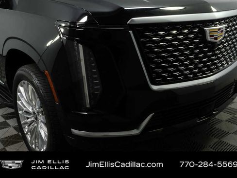 Used 2025 Cadillac Escalade ESV Premium Luxury w/ LPO, Floor Liner Package image 41