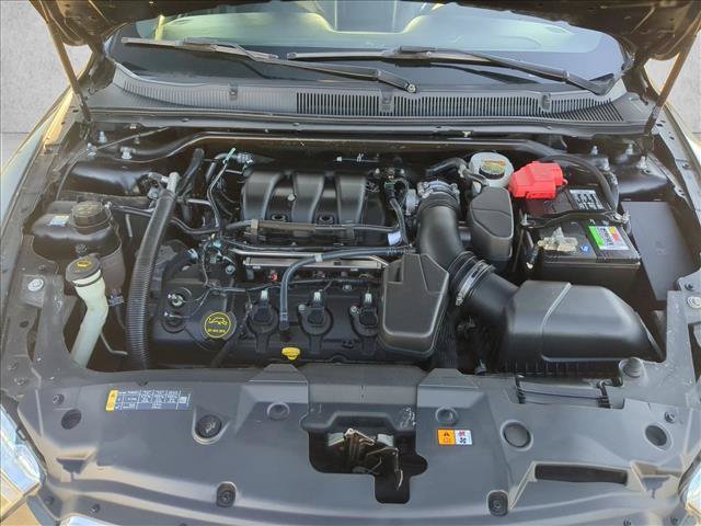 Used 2018 Ford Taurus Limited FWD image 23