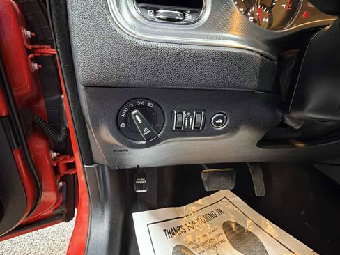 Used 2014 Dodge Charger R/T image 15