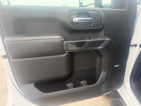 Used 2020 GMC Sierra 2500 AT4 w/ AT4 Premium Package image 12