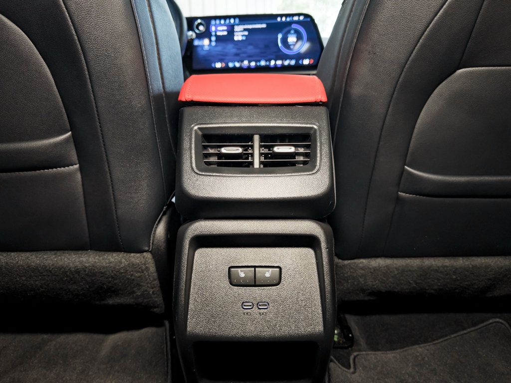 Used 2024 Chevrolet Equinox EV RS w/ LPO, Trailering Package FWD image 21