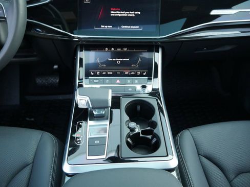 Used 2025 Audi Q7 3.0T Premium Plus image 40