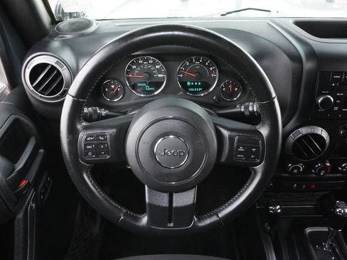Used 2017 Jeep Wrangler Sport w/ Quick Order Package 24S AWD/4WD image 17