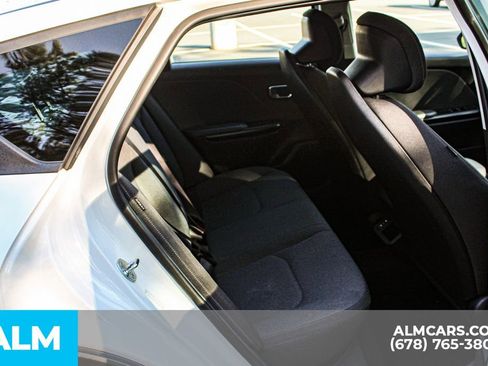 Used 2025 Kia K4 LXS image 19