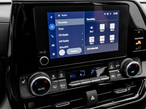 Used 2023 Toyota Highlander XSE image 43