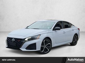 Used 2023 Nissan Altima 2.5 SR w/ SR Premium Package video 1