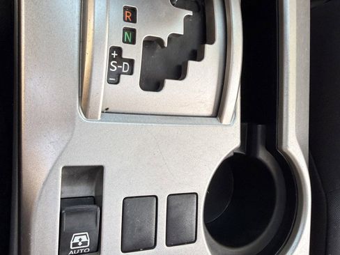 Used 2012 Toyota 4Runner SR5 w/ Convenience Pkg image 31