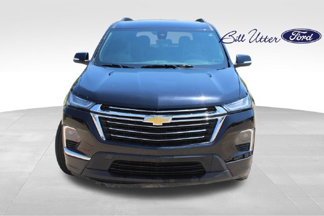 Used 2023 Chevrolet Traverse LT FWD image 2