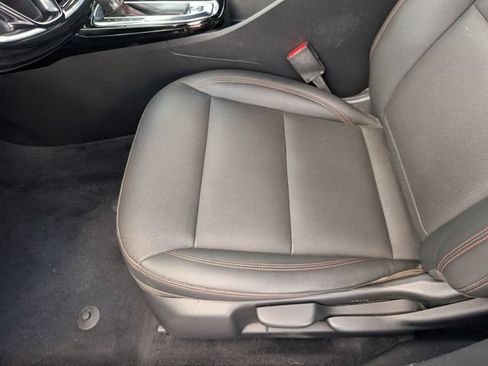 Used 2024 Chevrolet Trax RS FWD image 19