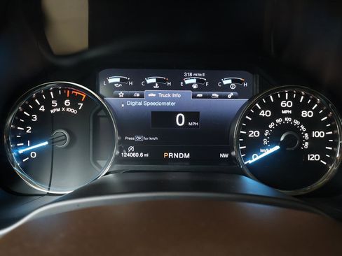Used 2019 Ford F150 Lariat w/ Equipment Group 502A Luxury AWD/4WD image 27