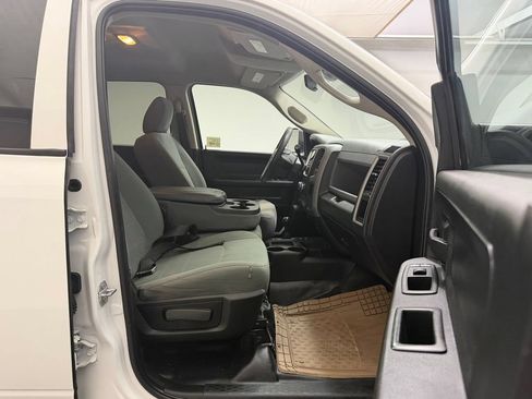 Used 2018 RAM 5500 Tradesman w/ Ambulance Prep Group AWD/4WD image 17