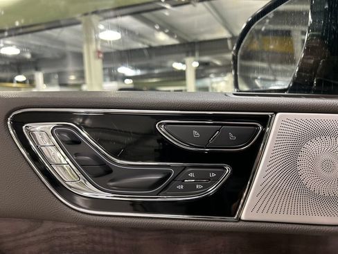 Certified 2023 Lincoln Navigator Reserve AWD/4WD image 20
