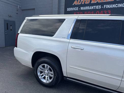 Used 2015 Chevrolet Suburban LTZ AWD/4WD image 11