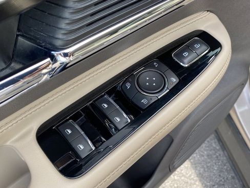 Used 2020 Lincoln Corsair AWD w/ Equipment Group 101A image 12