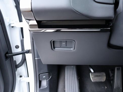 New 2025 Land Rover Range Rover Sport Dynamic SE image 34