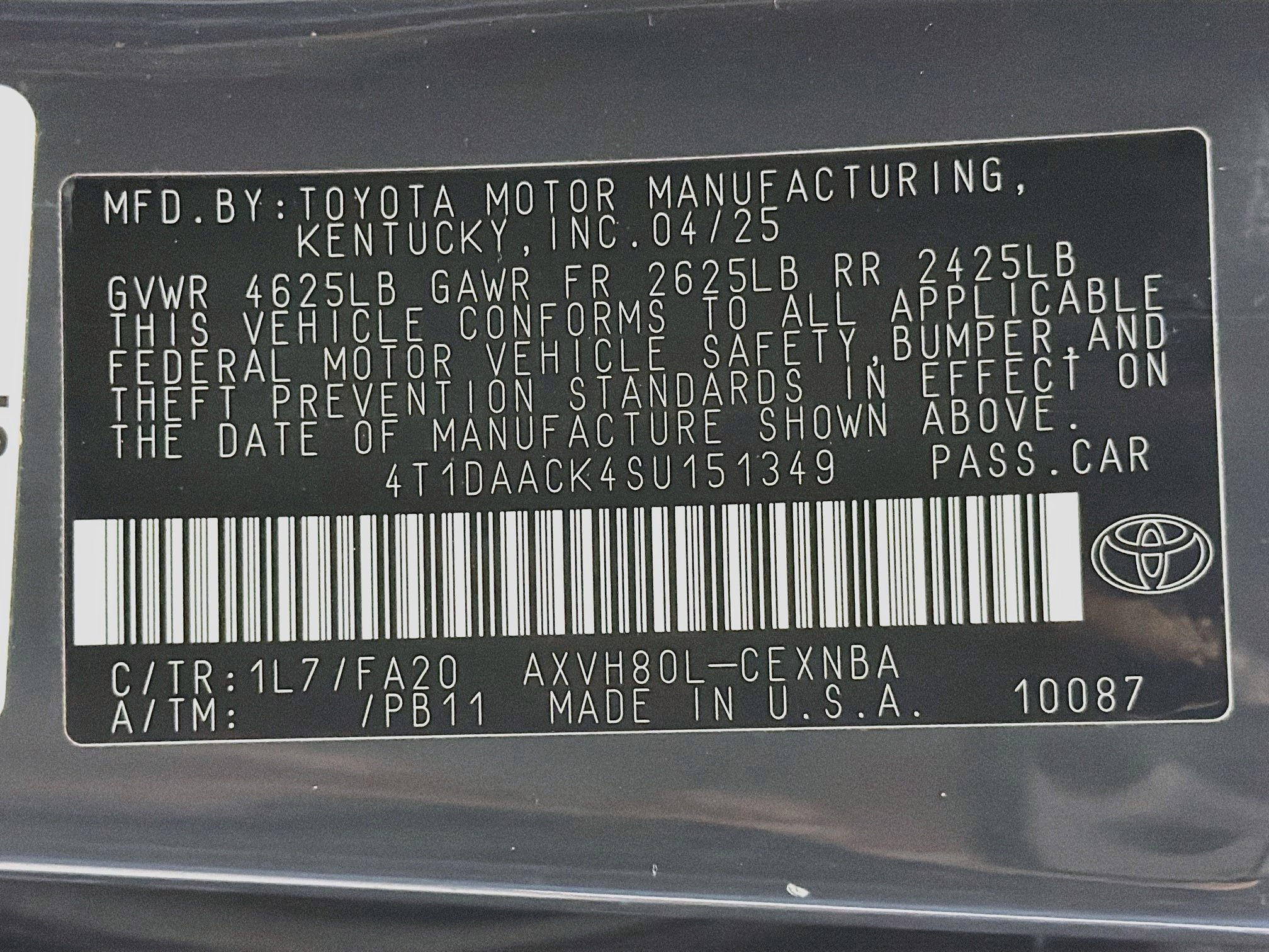Used 2025 Toyota Camry LE FWD image 12