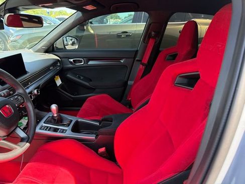 Used 2025 Honda Civic Type R image 12