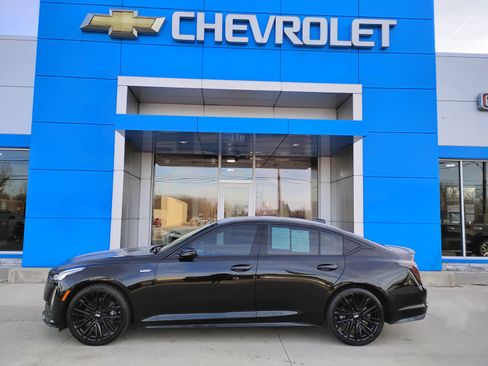 Used 2023 Cadillac CT5 V w/ Platinum Package image 31