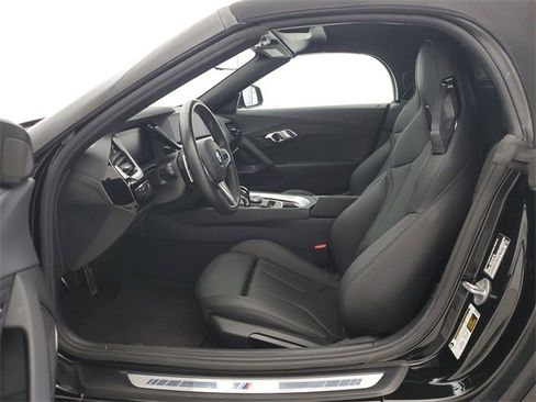 Used 2025 BMW Z4 sDrive30i image 13