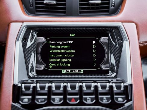 Used 2018 Lamborghini Aventador S image 73