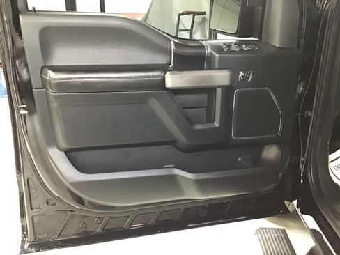 Used 2018 Ford F150 Platinum w/ Equipment Group 701A Luxury image 11