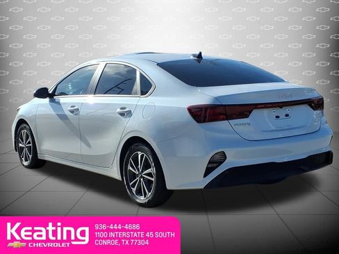 Used 2023 Kia Forte LXS FWD image 2