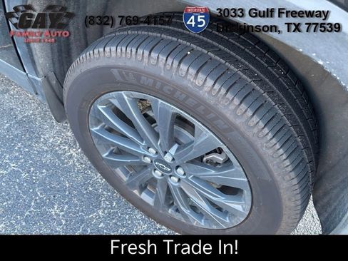 Used 2023 Chevrolet Traverse RS image 6