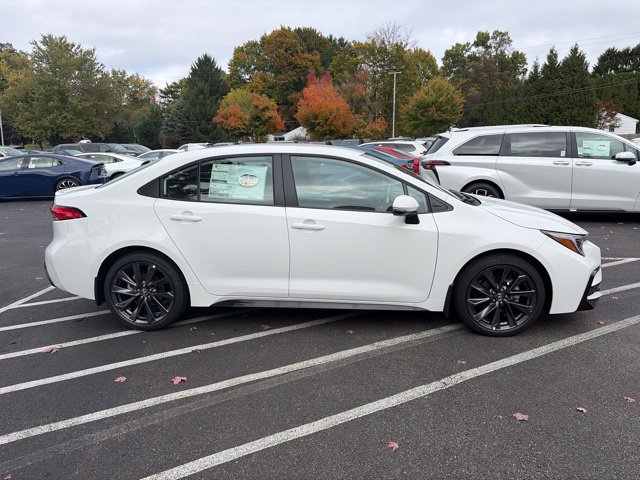 New 2026 Toyota Corolla SE w/ SE Package FWD image 2