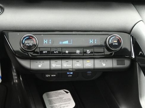 New 2026 Hyundai Elantra SEL Sport image 18