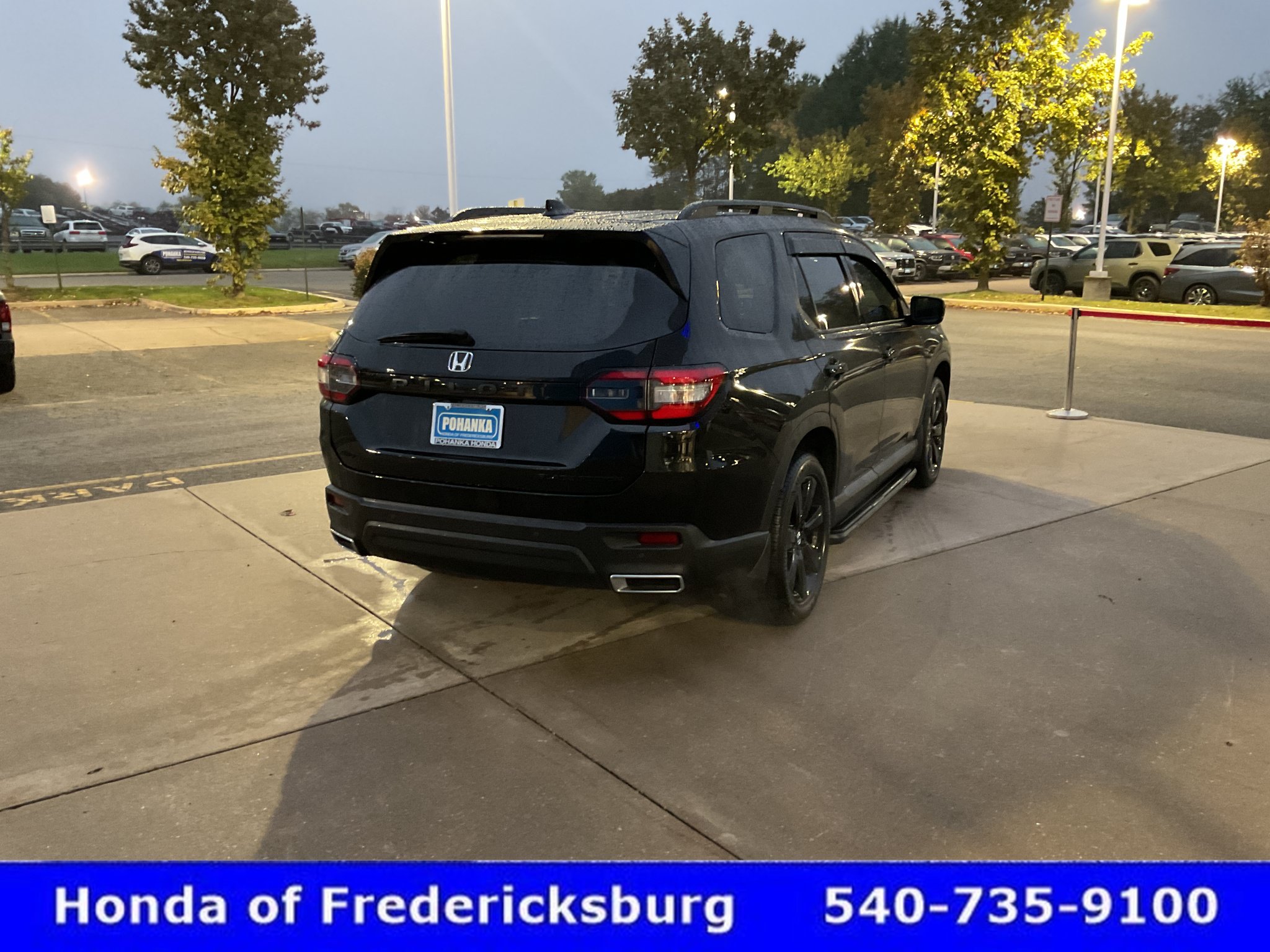 Certified 2025 Honda Pilot Black Edition image 6
