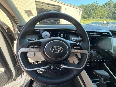 Certified 2024 Hyundai Tucson SEL w/ Convenience Package FWD image 26