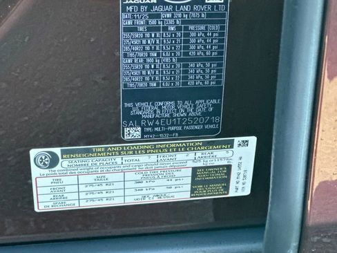 New 2026 Land Rover Discovery Limited Edition image 17