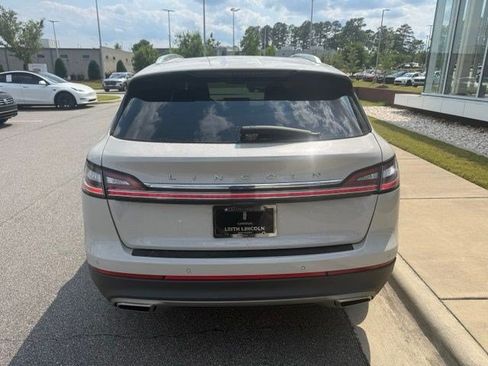Used 2023 Lincoln Nautilus Reserve w/ Equipment Group 201A FWD image 7