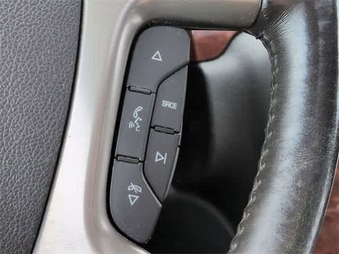 Used 2013 Chevrolet Avalanche LTZ image 26