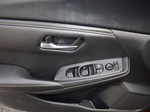 Certified 2025 Nissan Sentra SV w/ All-Weather Package image 19