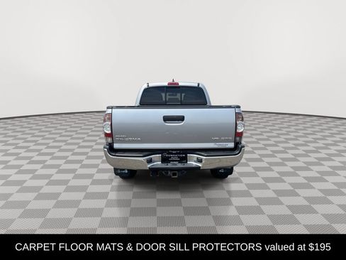 Used 2015 Toyota Tacoma 4x4 Double Cab w/ SR5 Package image 11