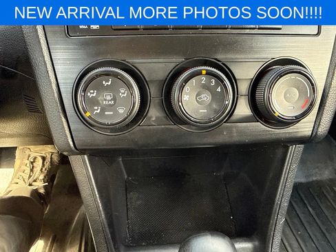 Used 2013 Subaru Crosstrek 2.0i Premium w/ Popular Pkg 1 AWD/4WD image 9
