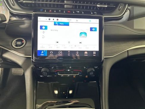 Used 2023 Jeep Grand Cherokee 4WD 4xe image 21