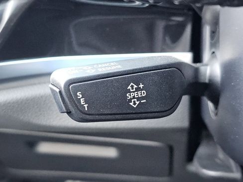 Used 2020 Audi Q3 2.0T Premium Plus image 15