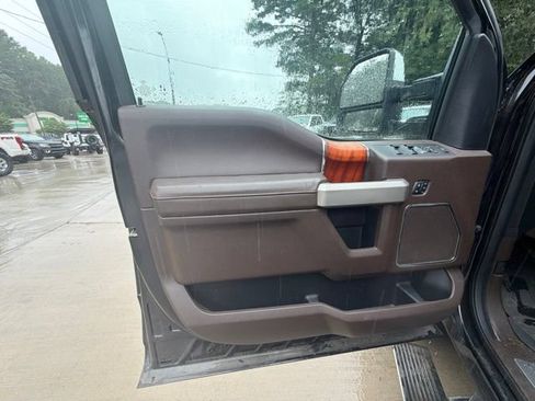 Used 2020 Ford F350 King Ranch w/ King Ranch Ultimate Package AWD/4WD image 18