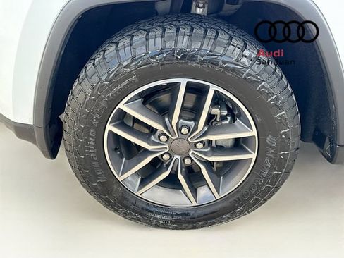 Used 2019 Jeep Grand Cherokee Limited AWD/4WD image 40