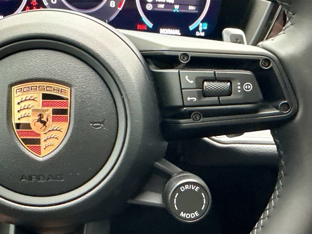 Used 2026 Porsche Cayenne AWD/4WD image 15