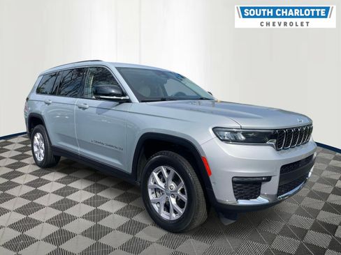 Used 2022 Jeep Grand Cherokee L Limited w/ Luxury Tech Group II AWD/4WD image 3