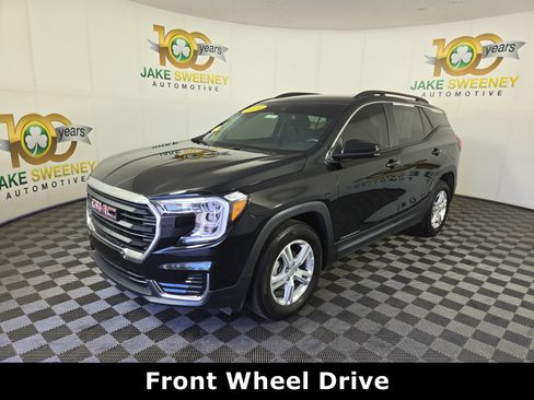 Certified 2024 GMC Terrain SLE w/ Driver Convenience Package FWD image 3