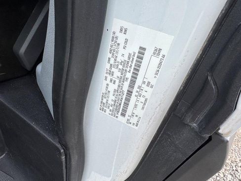 Used 2018 Ford Transit 350 XL image 23