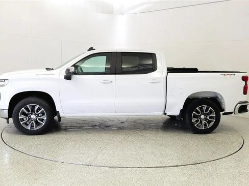 Used 2023 Chevrolet Silverado 1500 LT AWD/4WD image 4