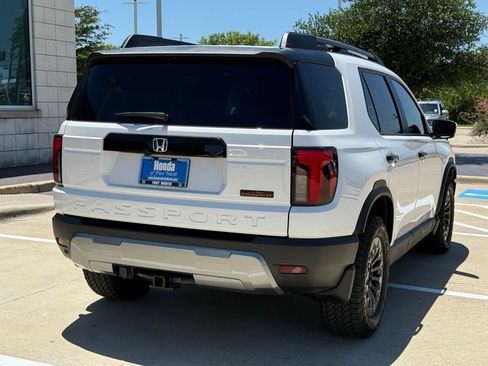 Used 2026 Honda Passport TrailSport image 6
