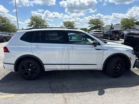Used 2024 Volkswagen Tiguan SE R-Line AWD/4WD image 6